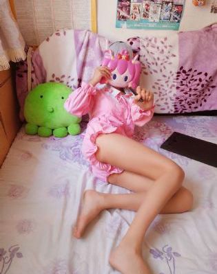 年轻的姨子